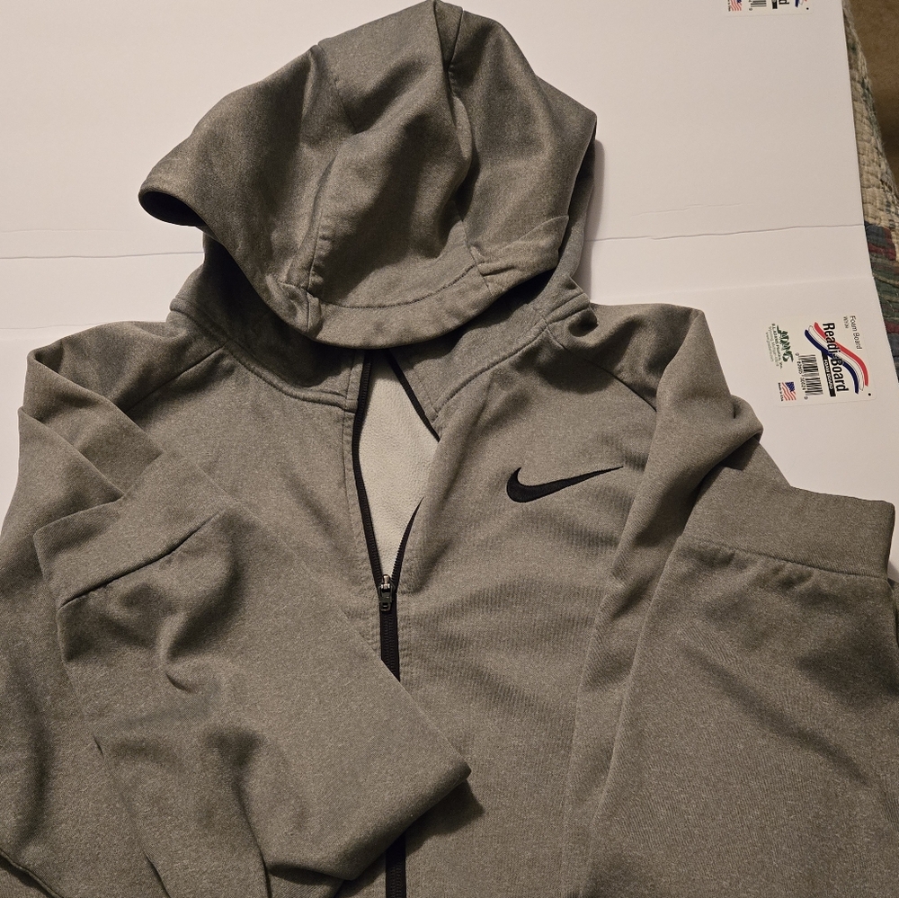 Nike Men's Performance Gray Jacket